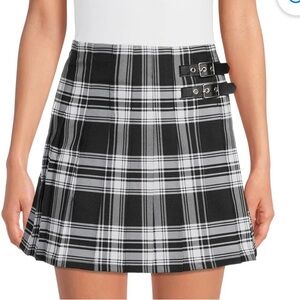 No Boundaries Junior Pleated Skirt sz L